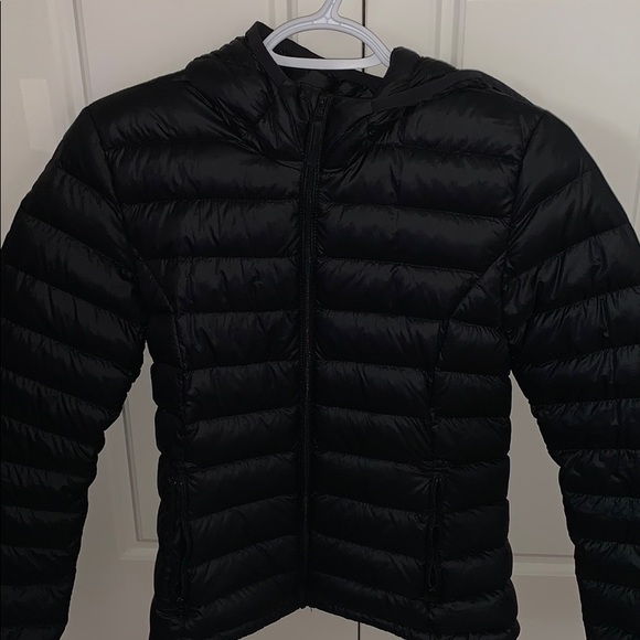 Tna xs puff jacket. - Picture 1 of 3